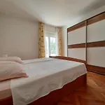 Apartman Summer 2026 Apartments Near The Beach