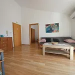 Summer 2026 Apartments Near The Beach