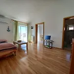 Summer 2026 Apartments Near The Beach