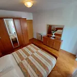 Summer 2026 Apartments Near The Beach *