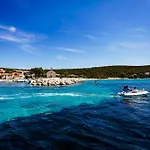 Summer 2026 Apartments Near The Beach Apartment *