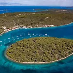 Summer 2026 Apartments Near The Beach Apartment *