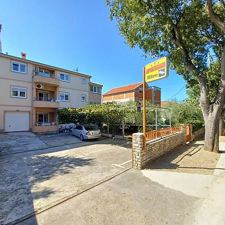 Summer 2026 Apartments Near The Beach 아파트 *