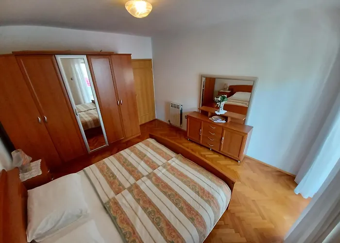 Summer 2026 Apartments Near The Beach *