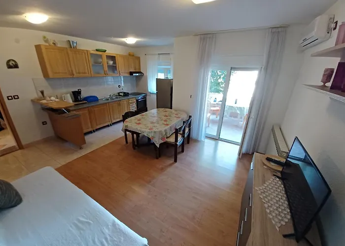 Summer 2026 Apartments Near The Beach * 자다르