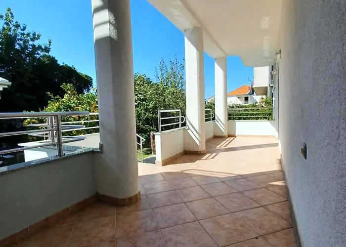 Summer 2026 Apartments Near The Beach