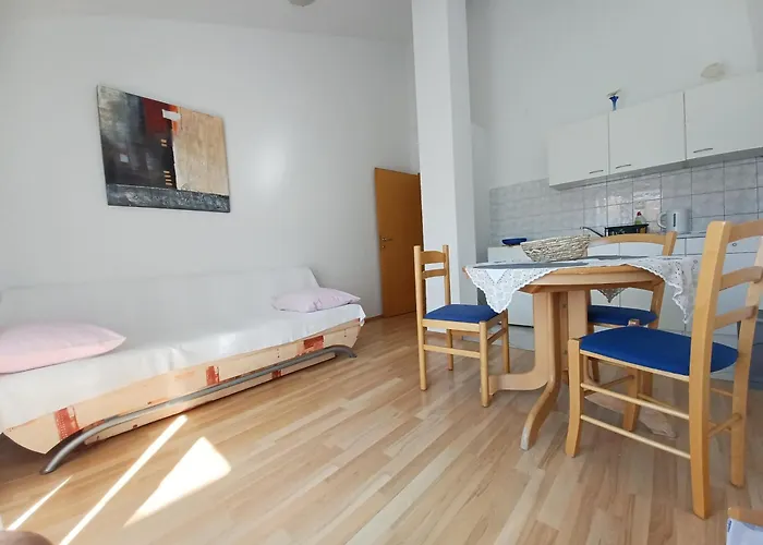 아파트 Summer 2026 Apartments Near The Beach 자다르