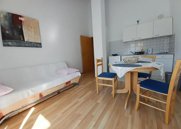 Summer 2026 Apartments Near The Beach *