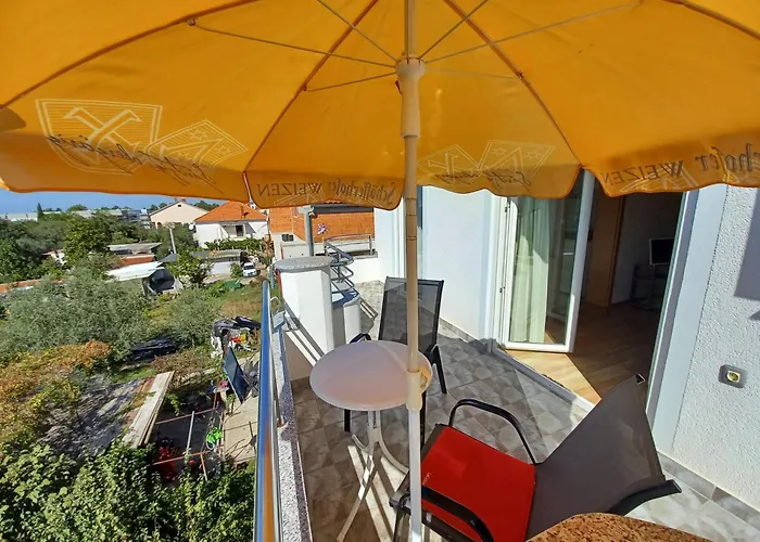 아파트 Summer 2026 Apartments Near The Beach 자다르