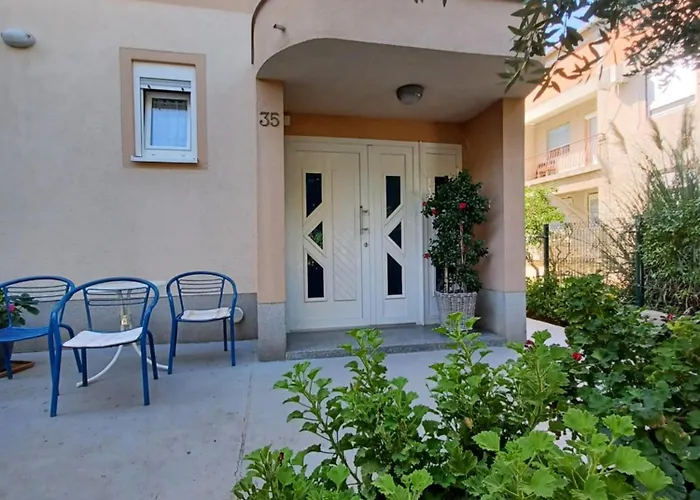 Summer 2026 Apartments Near The Beach *